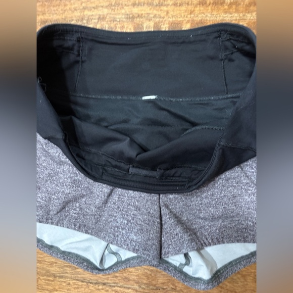 Lululemon Womens Run Times Short Lined Elastic Waist Pull On Gray Black Size 4 - Picture 3 of 7
